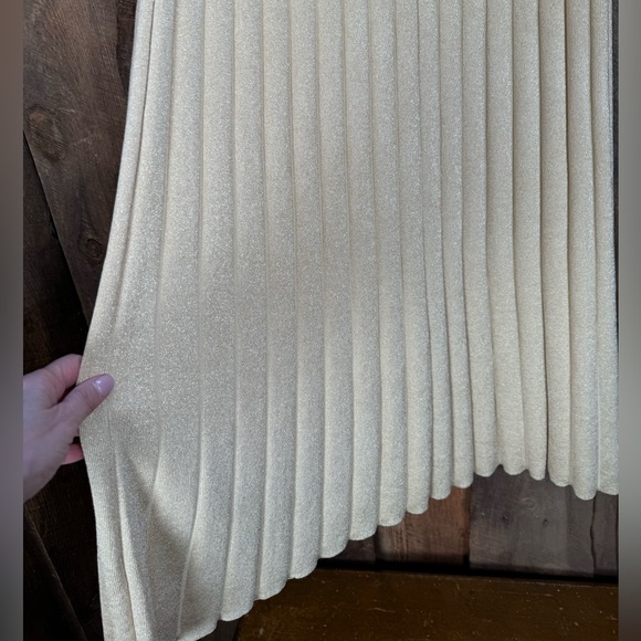 Michael Kors Metallic Ribbed Knit Skirt - Size Small - NWT - Picture 4 of 11